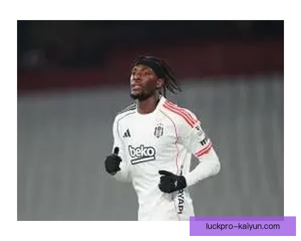 贝西克塔斯新赛季阵容实力增强，能否重回巅峰备受期待