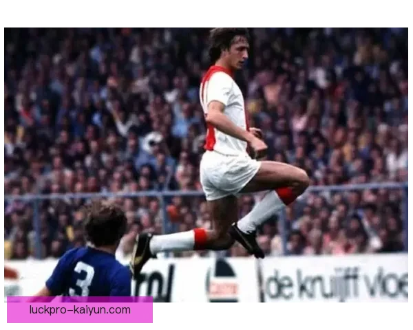 奥格斯堡中路渗透表现稳健,球队进攻策略显露成效 奥格斯堡中路渗透表现稳健,球队进攻策略显露成效